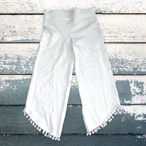 Slim Factor by Investments Stretch Crop Pants Size Medium with Pom Pom Hems - Picture 1 of 7